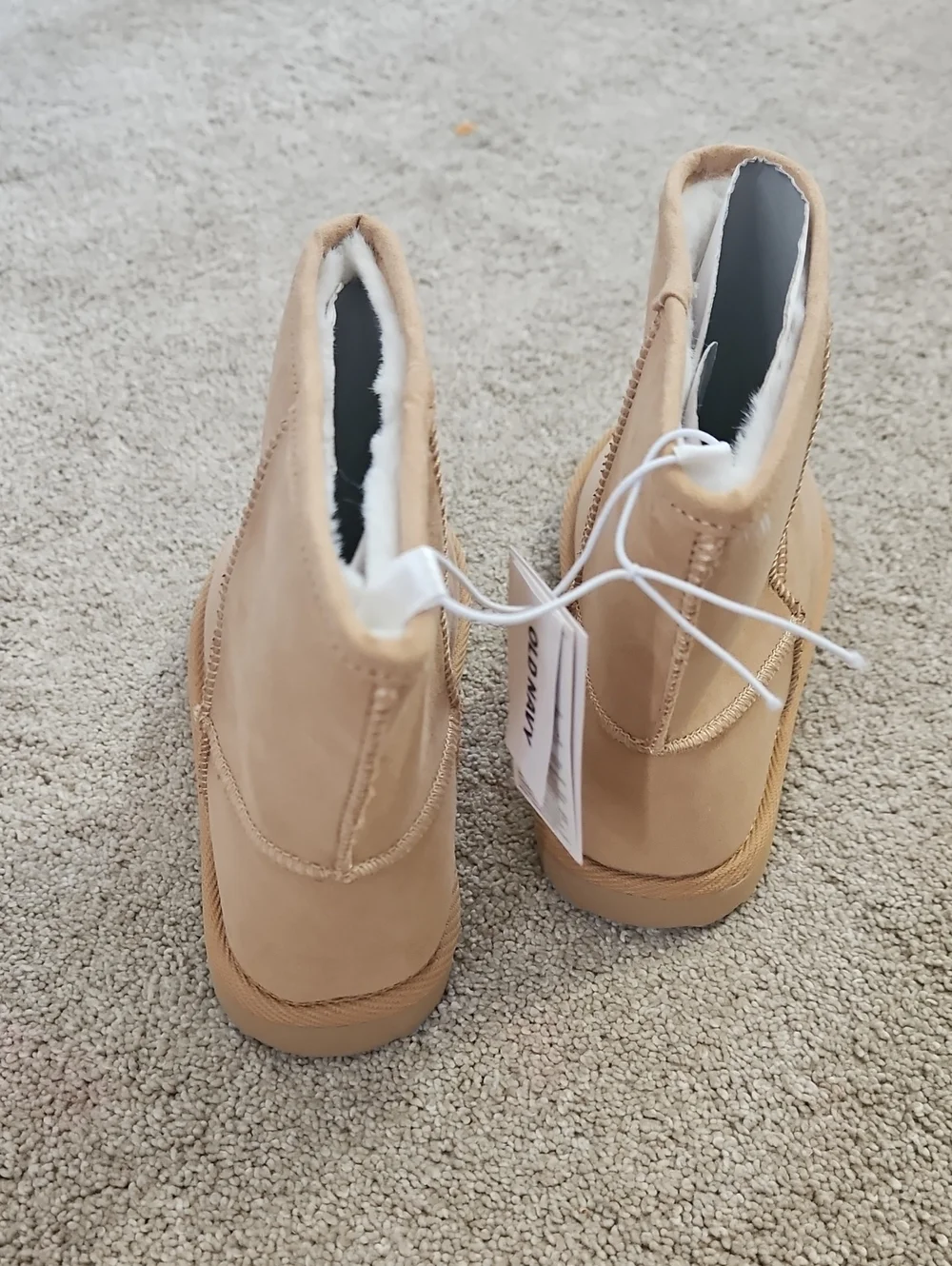 Old Navy Faux-Suede Faux-Fur Lined Boots, Size 11, Tan